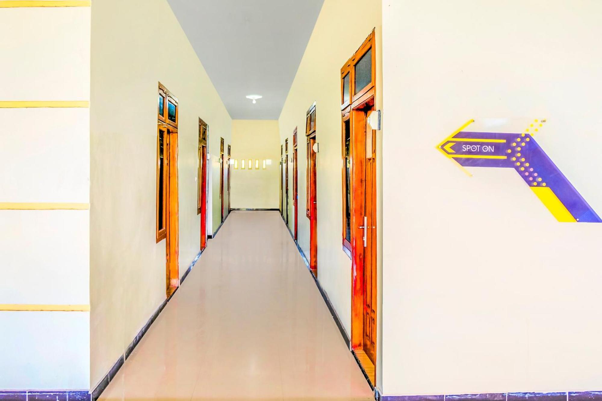 Super Oyo 1759 Family Residence كديري المظهر الخارجي الصورة