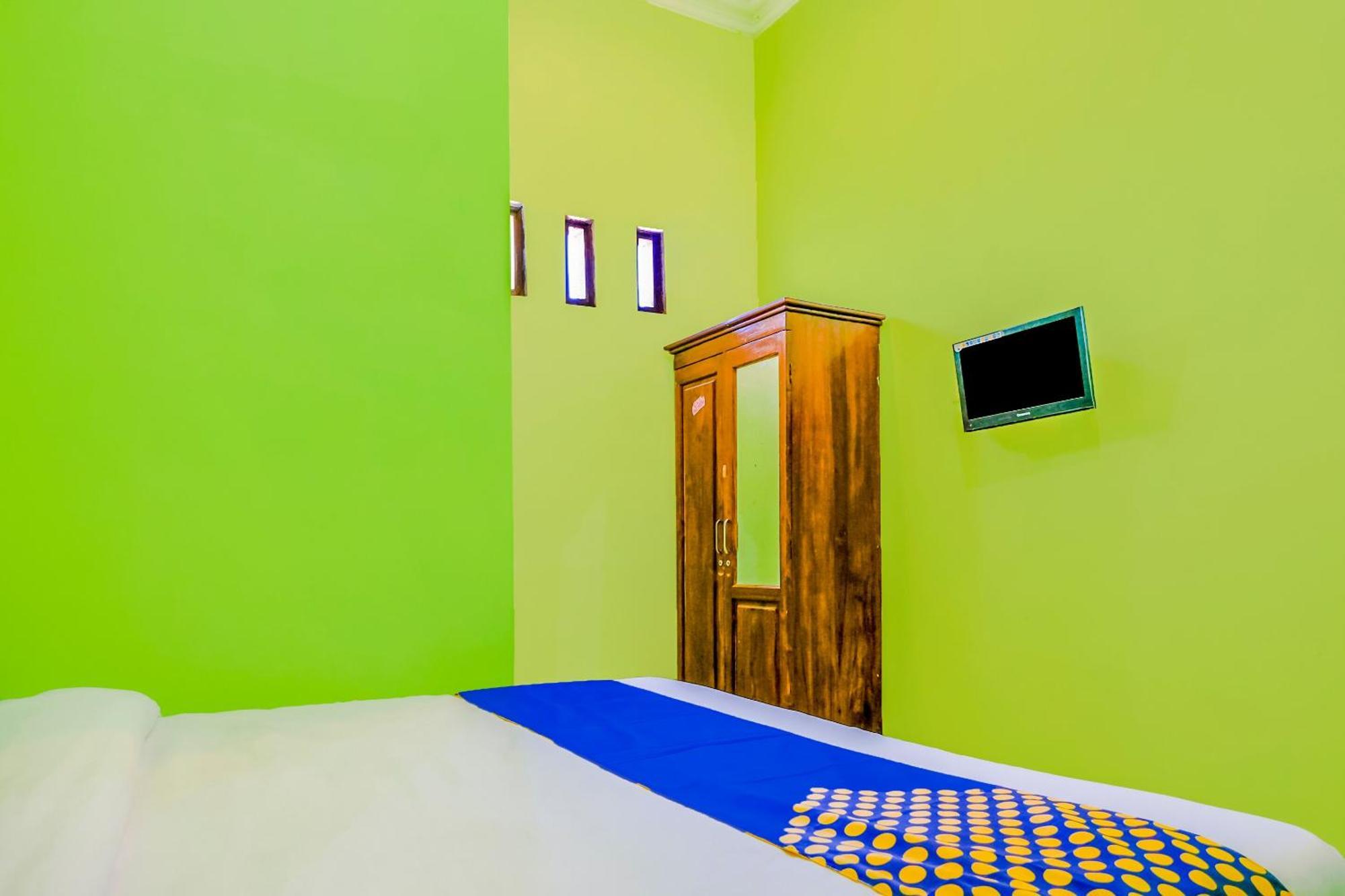Super Oyo 1759 Family Residence كديري المظهر الخارجي الصورة