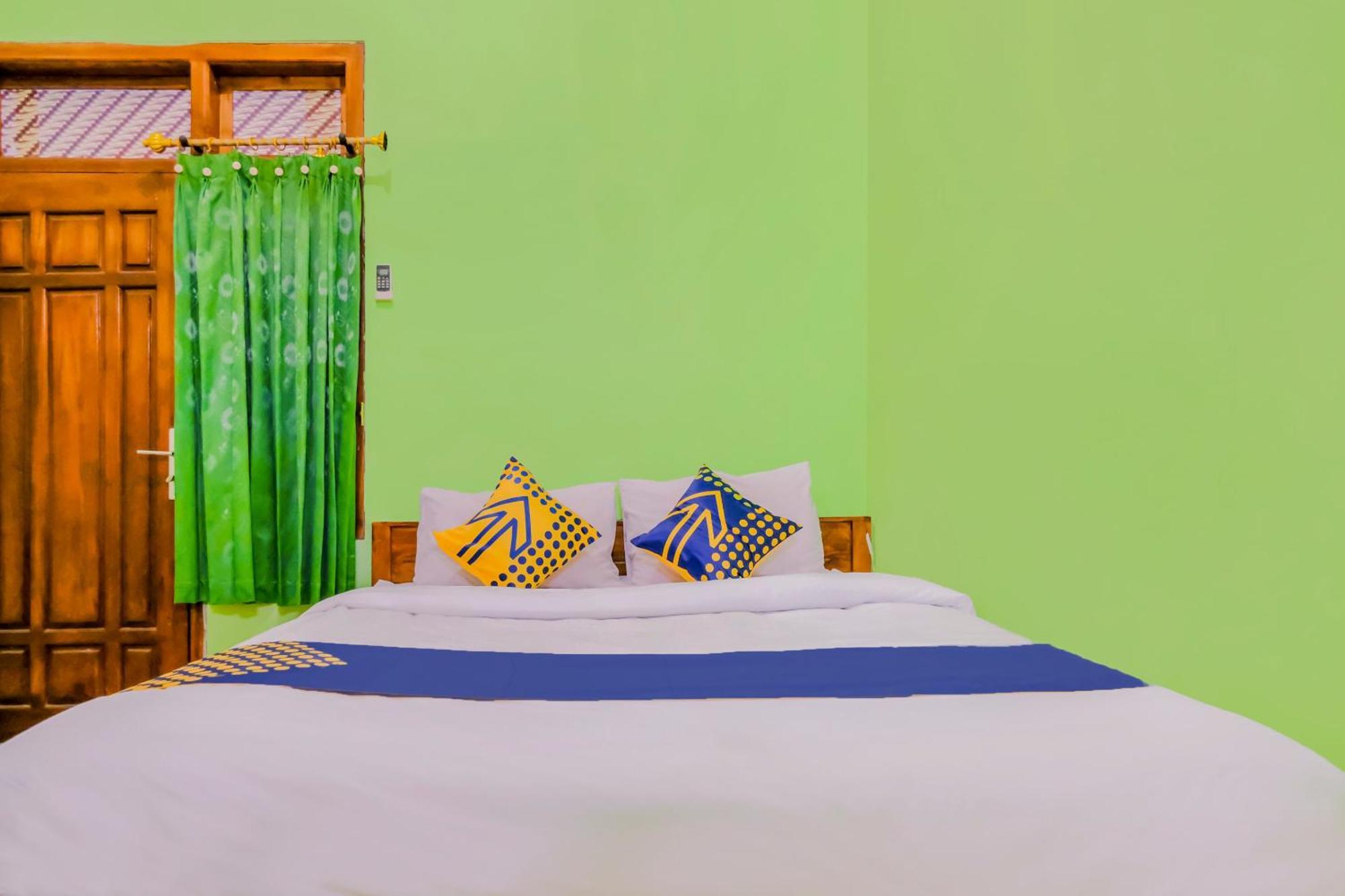 Super Oyo 1759 Family Residence كديري المظهر الخارجي الصورة